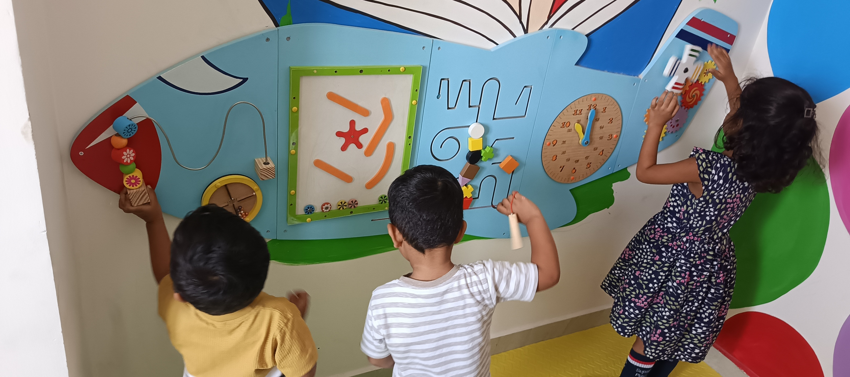 Group sand sculpting and creative play